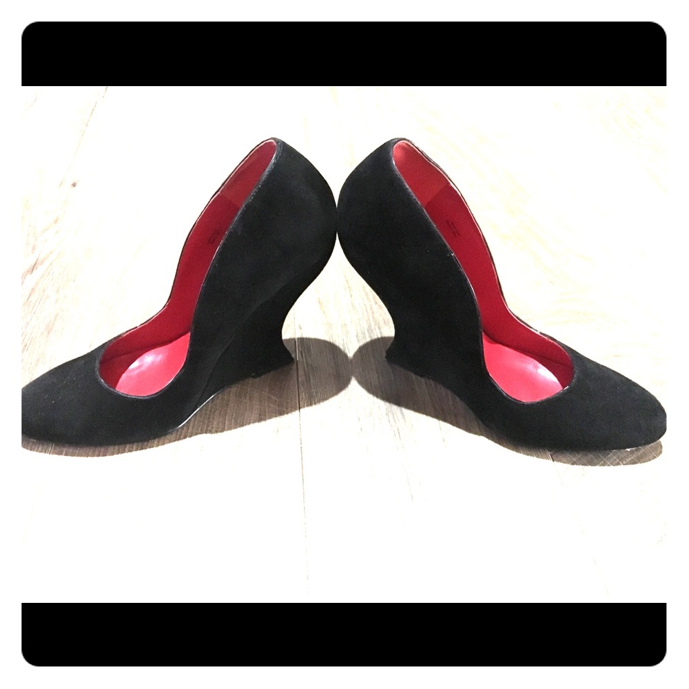 Charles Jourdan Suede Wedges